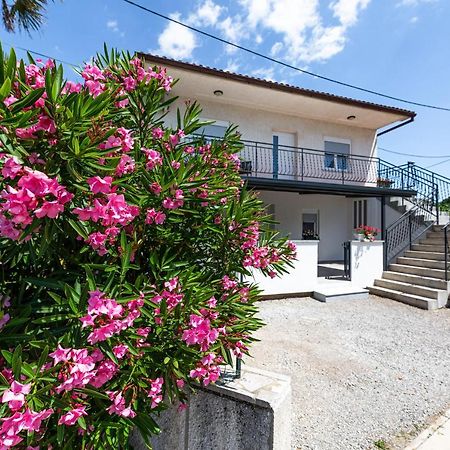 Apartment Ivan Sveti Ivan Dobrinjski Ngoại thất bức ảnh