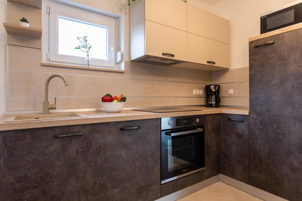 Apartment Ivan Sveti Ivan Dobrinjski Ngoại thất bức ảnh