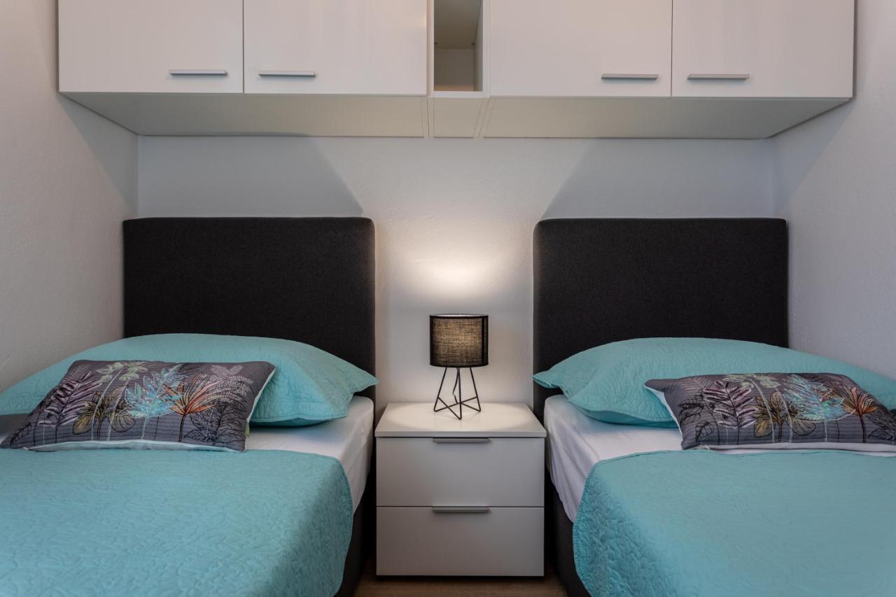 Apartment Ivan Sveti Ivan Dobrinjski Ngoại thất bức ảnh