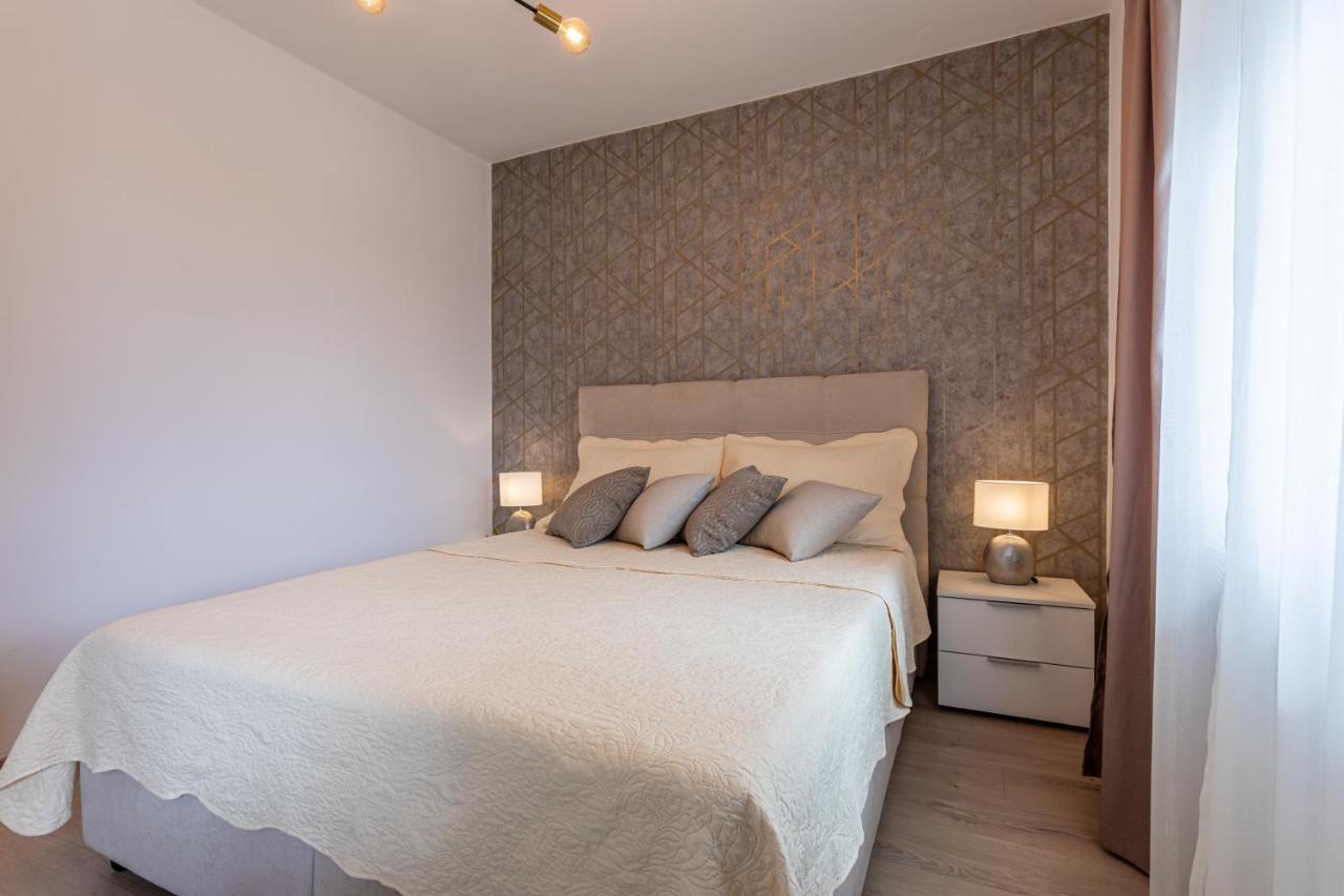 Apartment Ivan Sveti Ivan Dobrinjski Ngoại thất bức ảnh