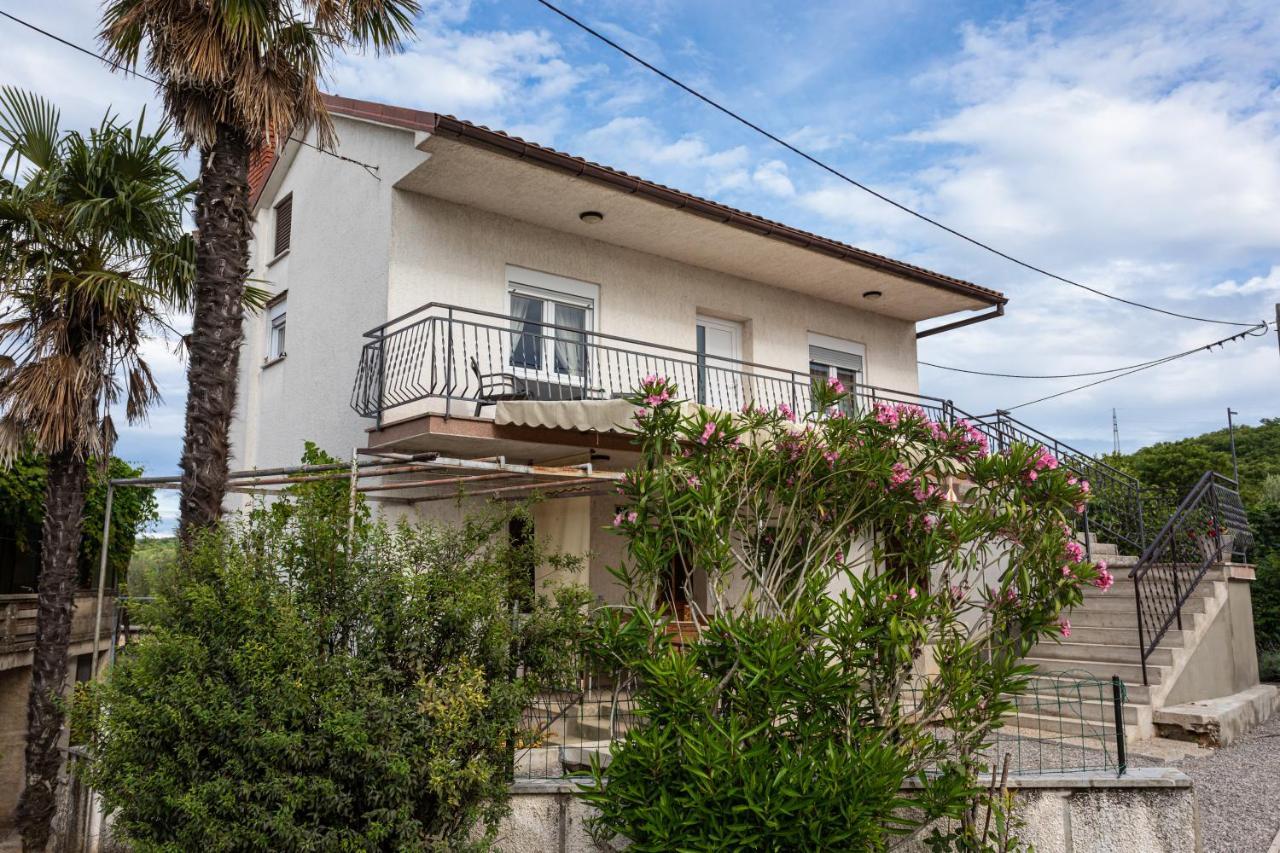 Apartment Ivan Sveti Ivan Dobrinjski Ngoại thất bức ảnh