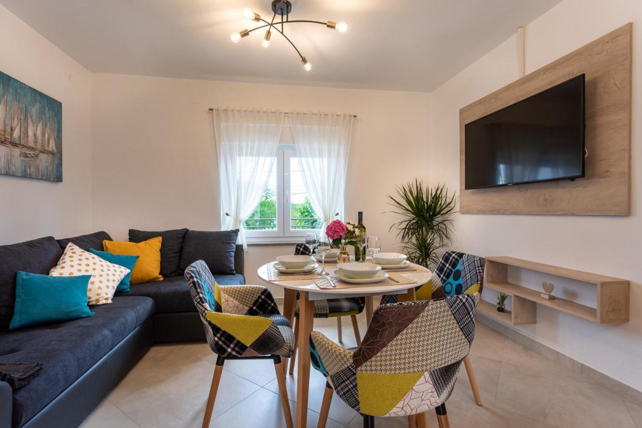 Apartment Ivan Sveti Ivan Dobrinjski Ngoại thất bức ảnh