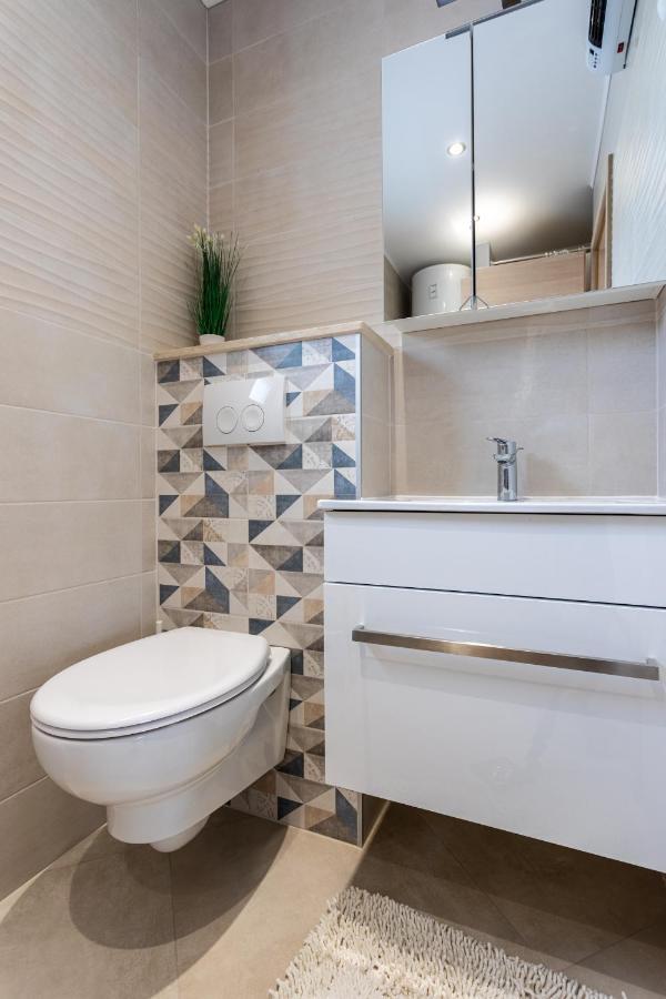 Apartment Ivan Sveti Ivan Dobrinjski Ngoại thất bức ảnh