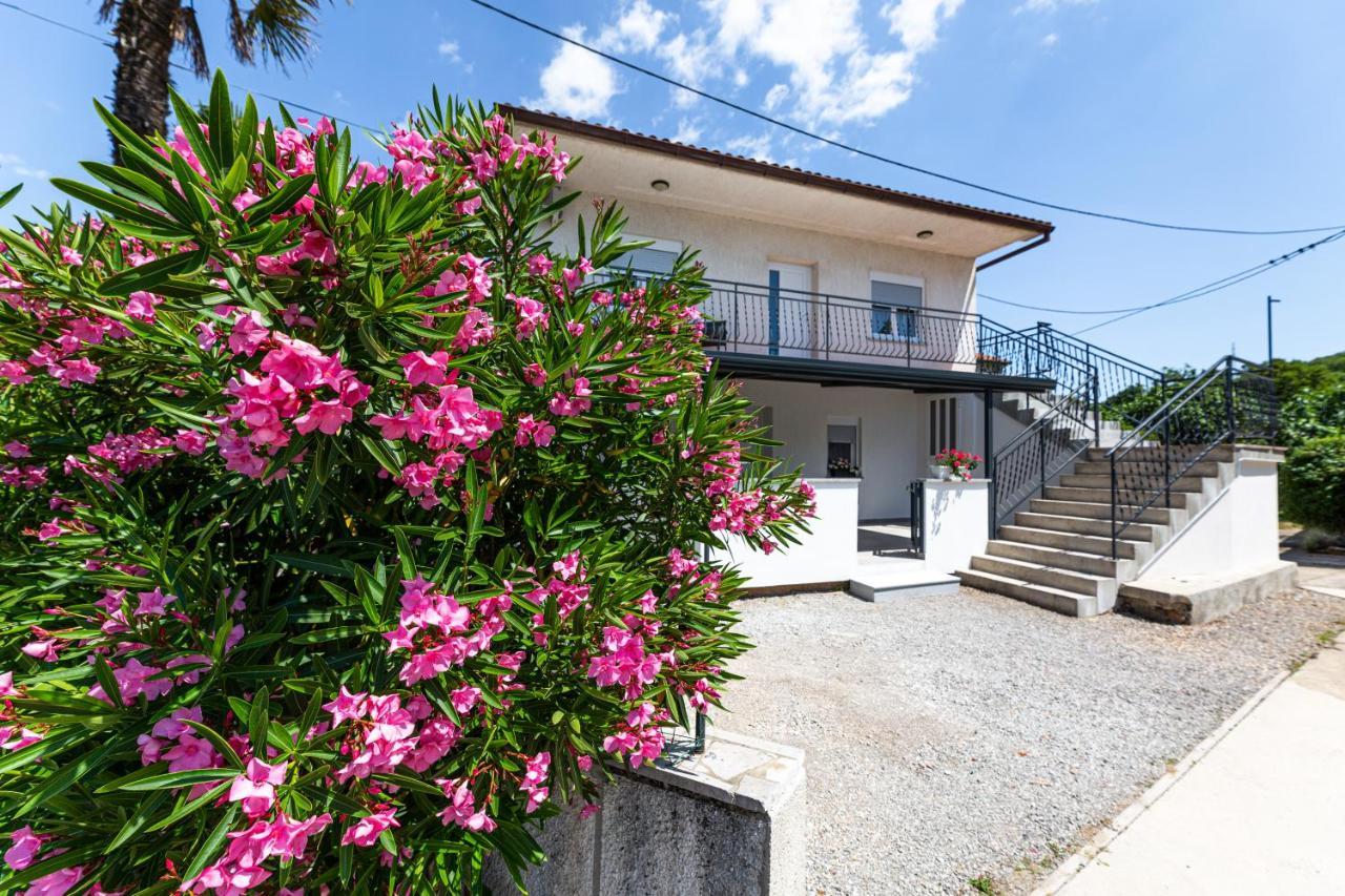 Apartment Ivan Sveti Ivan Dobrinjski Ngoại thất bức ảnh